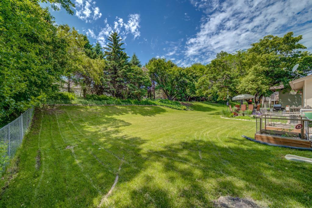 8958 Darnel Road Eden Prairie, MN 55347 - Photo 20 of 20 Gallery Image 20