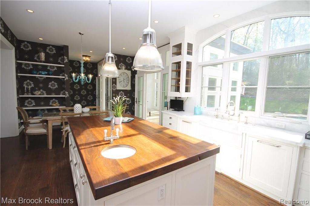 1931 East Valley Road Bloomfield Hills, MI 48304 - Photo 6 of 21 Gallery Image 6