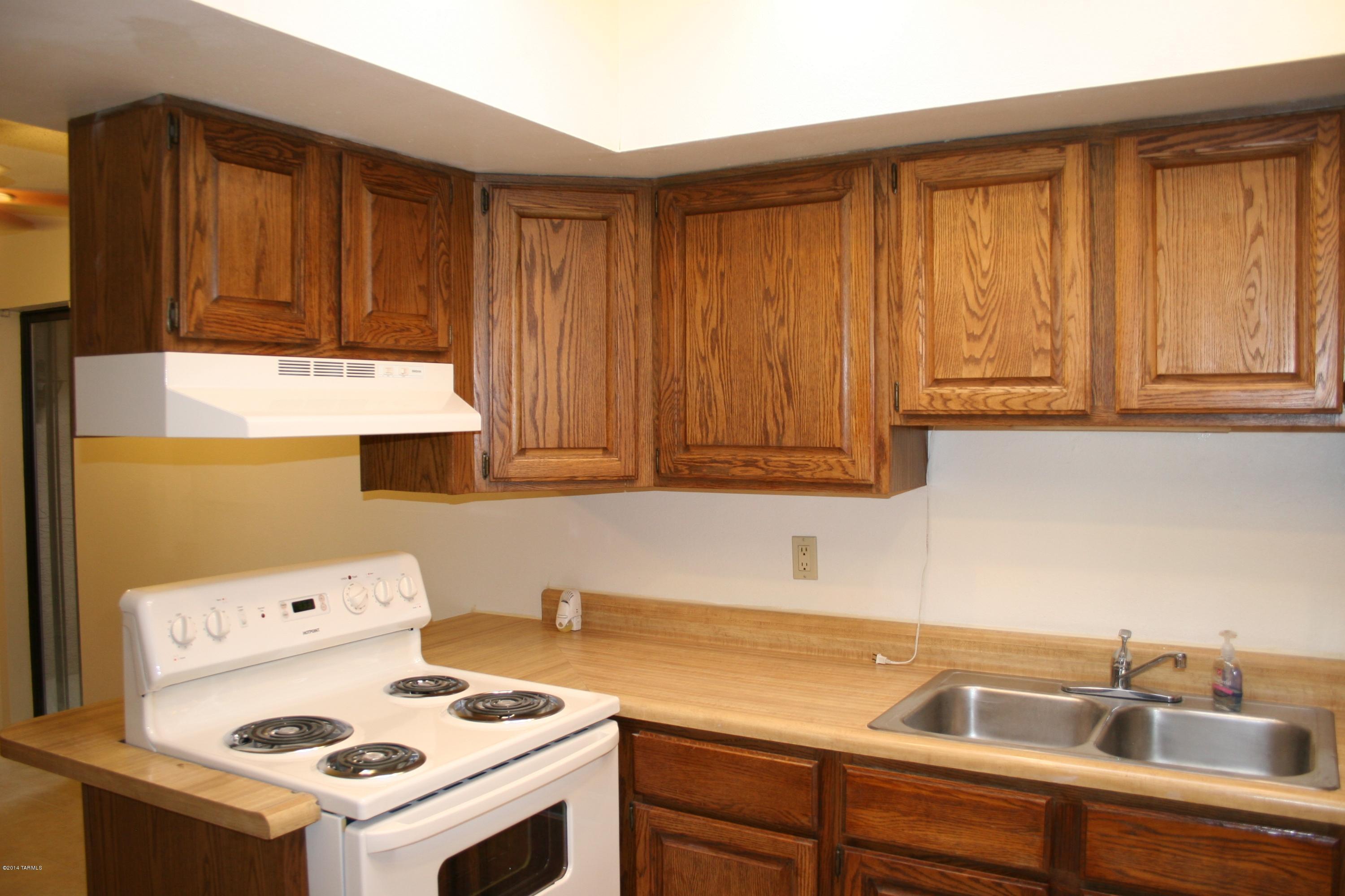 1949 North Swan Road, Unit 16 Tucson, AZ 85712 - Photo 9 of 22