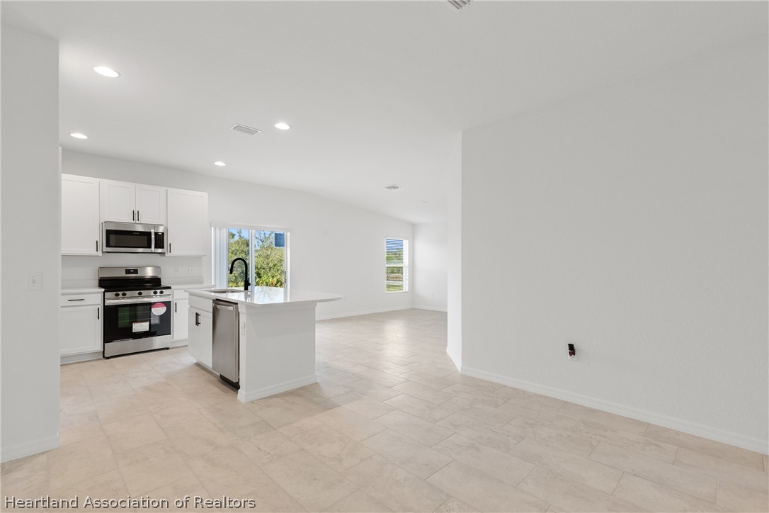 6151 Monegro Street Sebring, FL 33872 - Photo 16 of 36