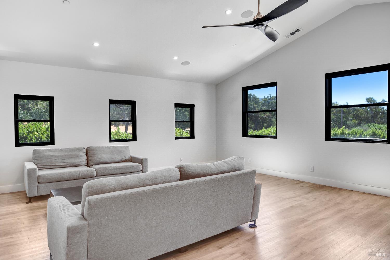 85 Trinity Road Glen Ellen, CA 95442 - Photo 32 of 62 Upstairs Family Room
