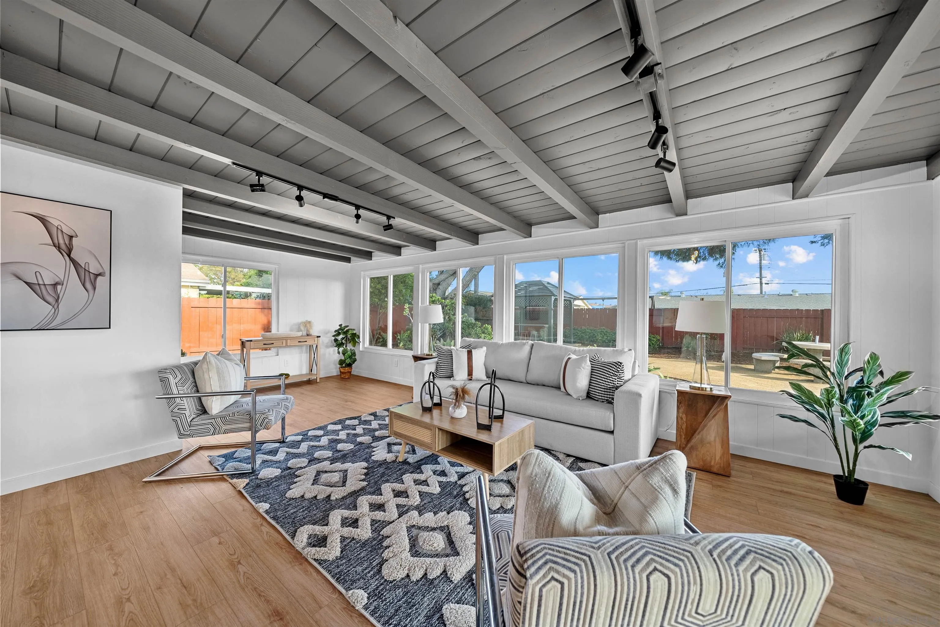 9711 Abbeywood Road Santee, CA 92071 - Photo 9 of 16 Gallery Image 9