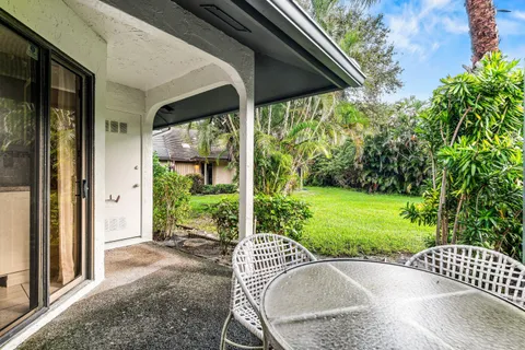 $270,000 | 10173 Chestwood Road, Boynton Beach, FL 33437