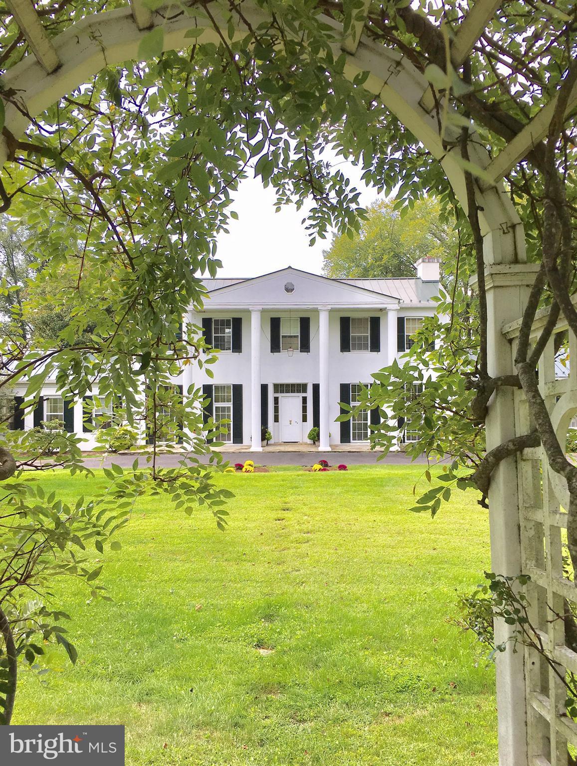6252 Leeds Manor Road Hume, VA 22639 - Photo 18 of 30 Front view through arbor