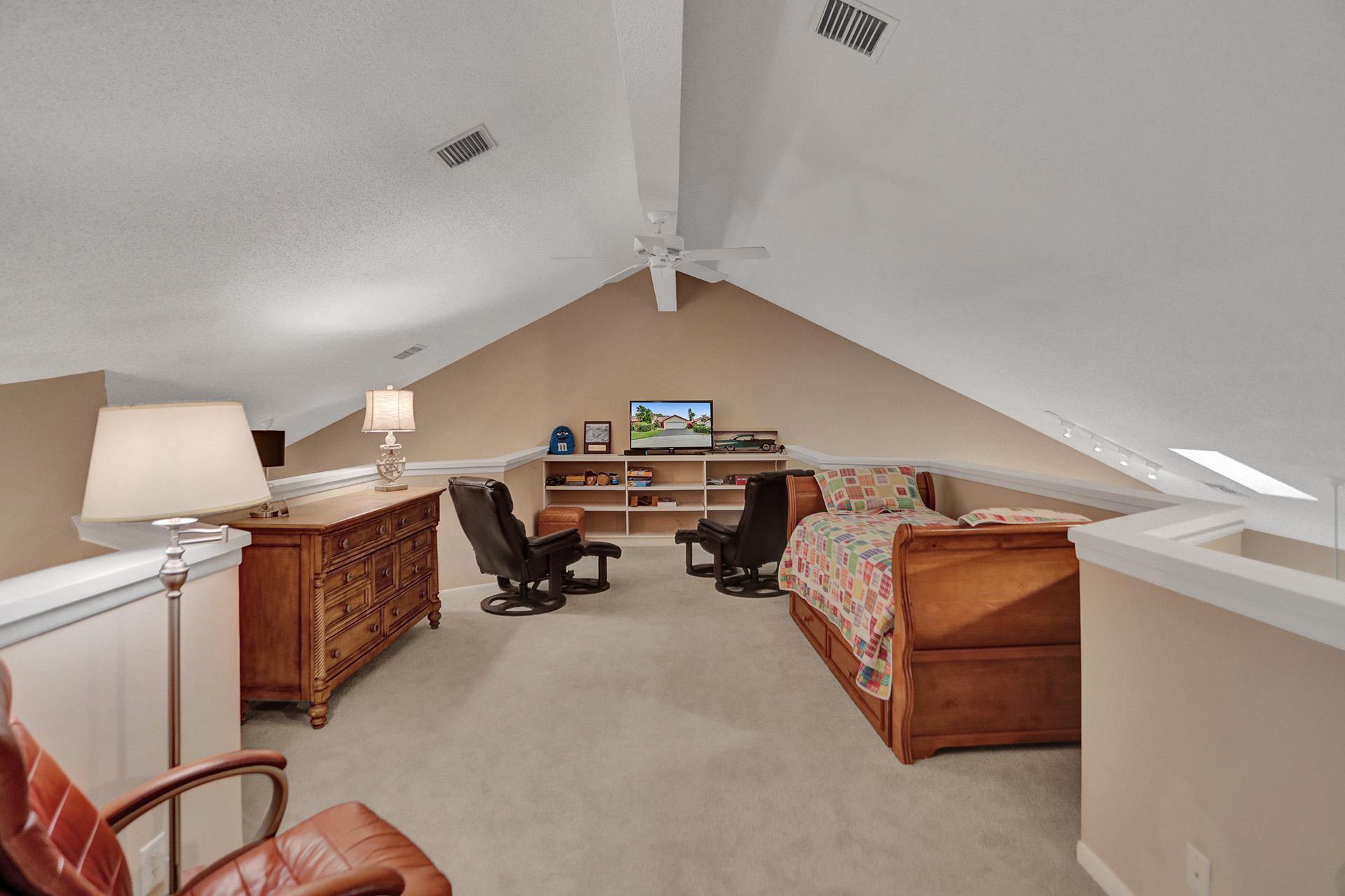 23309 Water Circle Boca Raton, FL 33486 - Photo 28 of 49 Loft 2