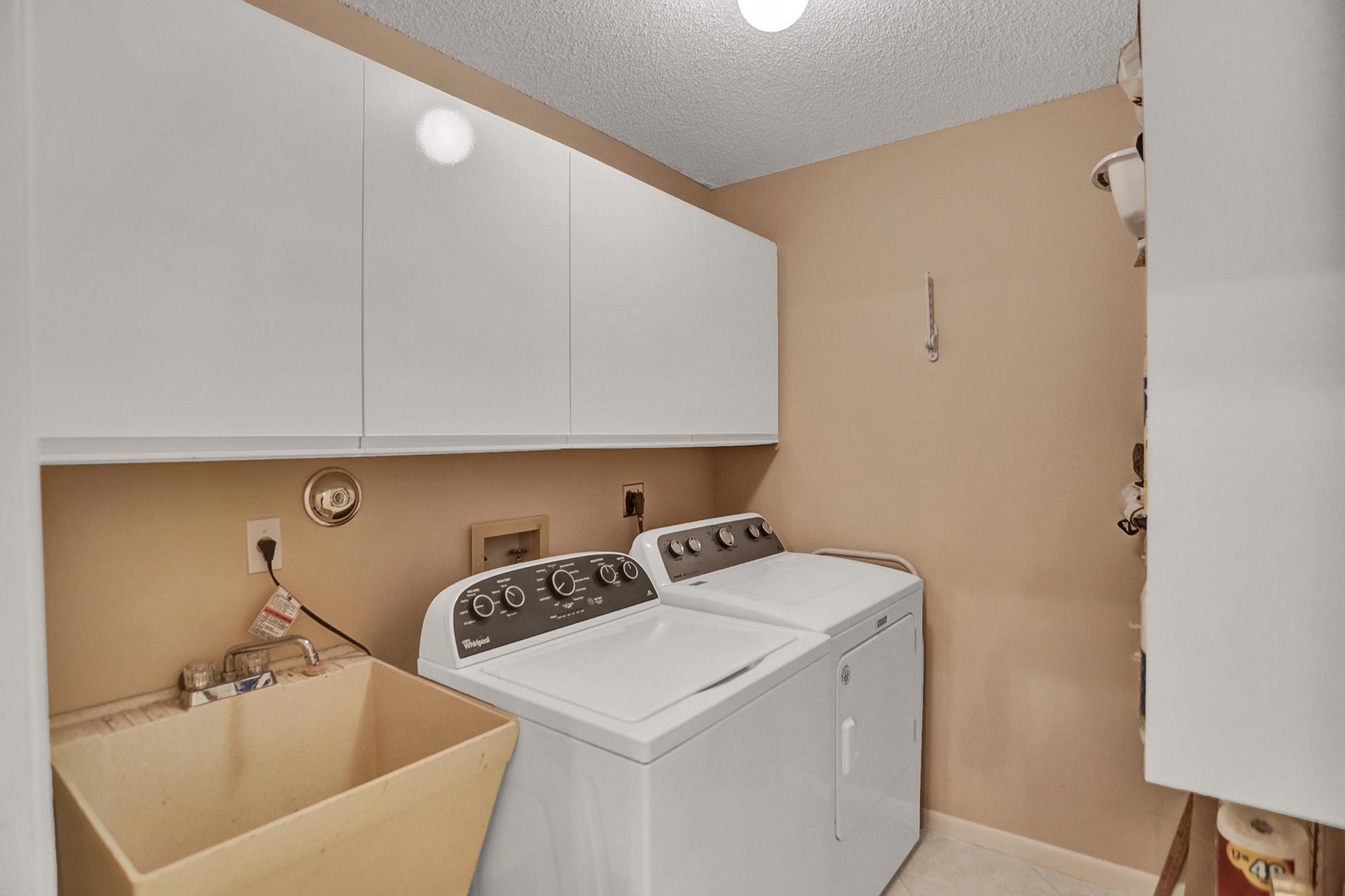 23309 Water Circle Boca Raton, FL 33486 - Photo 38 of 49 Laundry Room