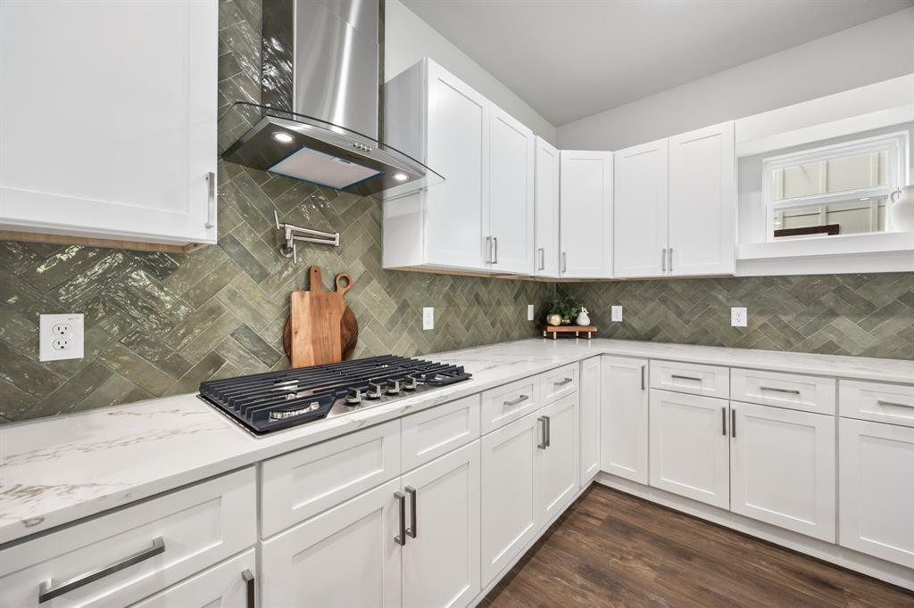 907 Elwood Road Irving, TX 75061 - Photo 16 of 32