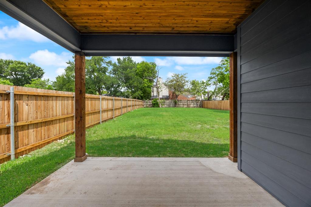 907 Elwood Road Irving, TX 75061 - Photo 27 of 32