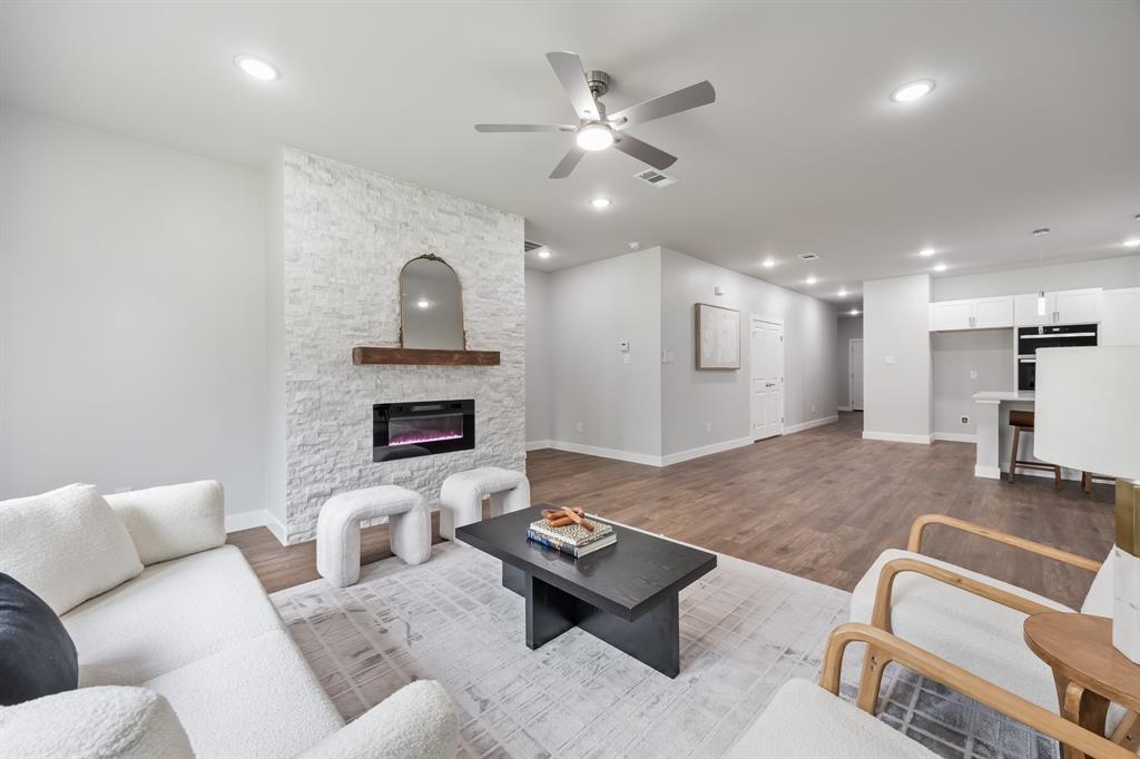 907 Elwood Road Irving, TX 75061 - Photo 9 of 32