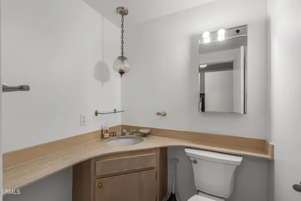 $5,900 | 327 Bethany Street, Thousand Oaks, CA 91360