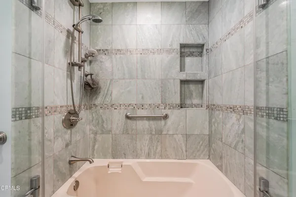 $5,900 | 327 Bethany Street, Thousand Oaks, CA 91360