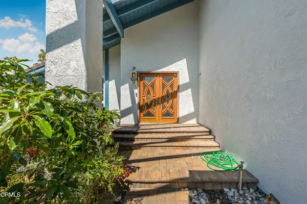 $5,900 | 327 Bethany Street, Thousand Oaks, CA 91360
