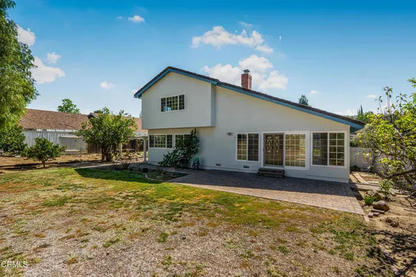 $5,900 | 327 Bethany Street, Thousand Oaks, CA 91360