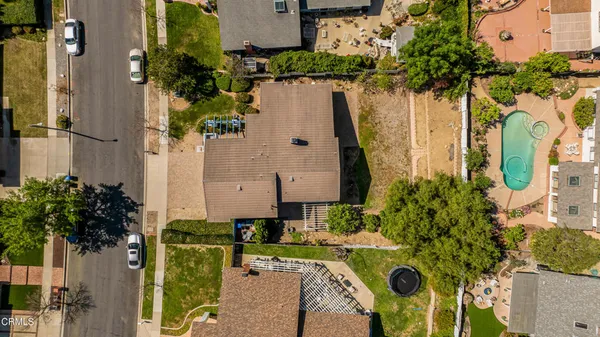 $5,900 | 327 Bethany Street, Thousand Oaks, CA 91360