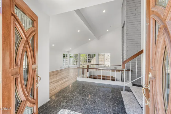 $5,900 | 327 Bethany Street, Thousand Oaks, CA 91360