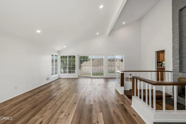 $5,900 | 327 Bethany Street, Thousand Oaks, CA 91360