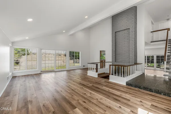 $5,900 | 327 Bethany Street, Thousand Oaks, CA 91360