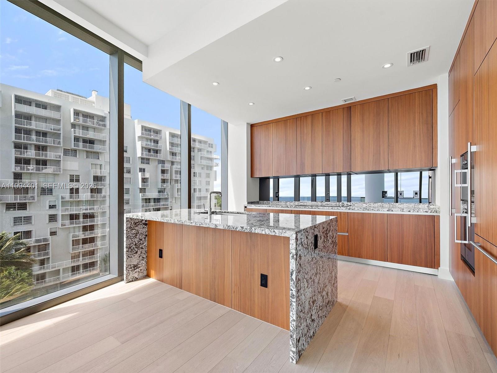 175 Southeast 25th Road, Unit 502 Miami, FL 33129 - Photo 12 of 32