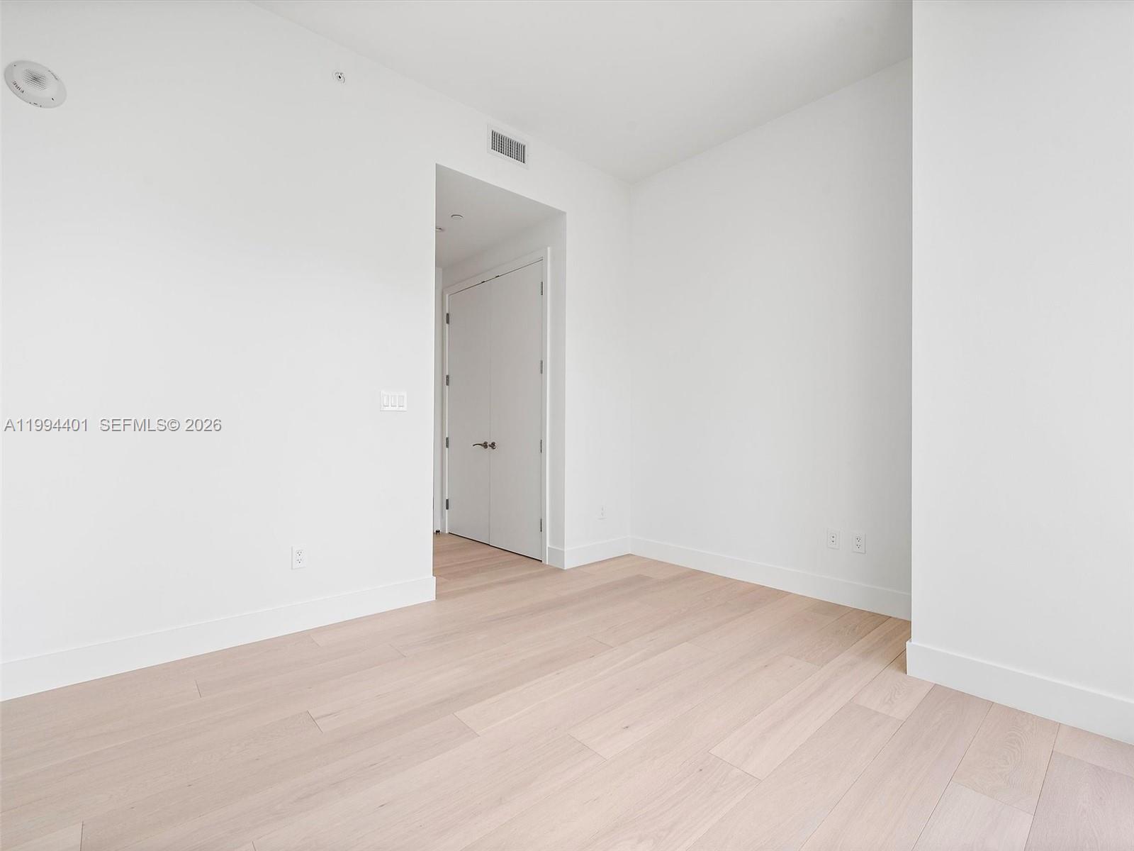 175 Southeast 25th Road, Unit 502 Miami, FL 33129 - Photo 30 of 32