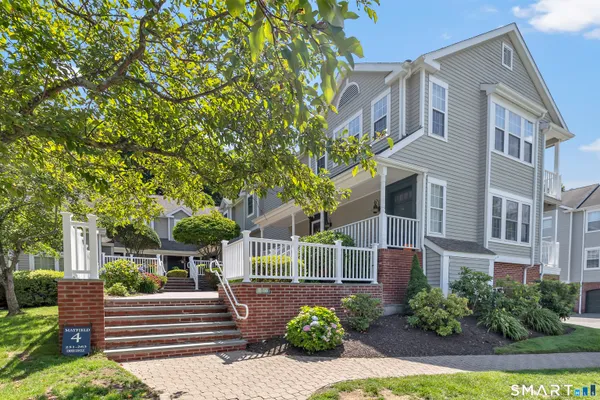$3,400 | 259 Mayfield Drive, Unit 259, Trumbull, CT 06611