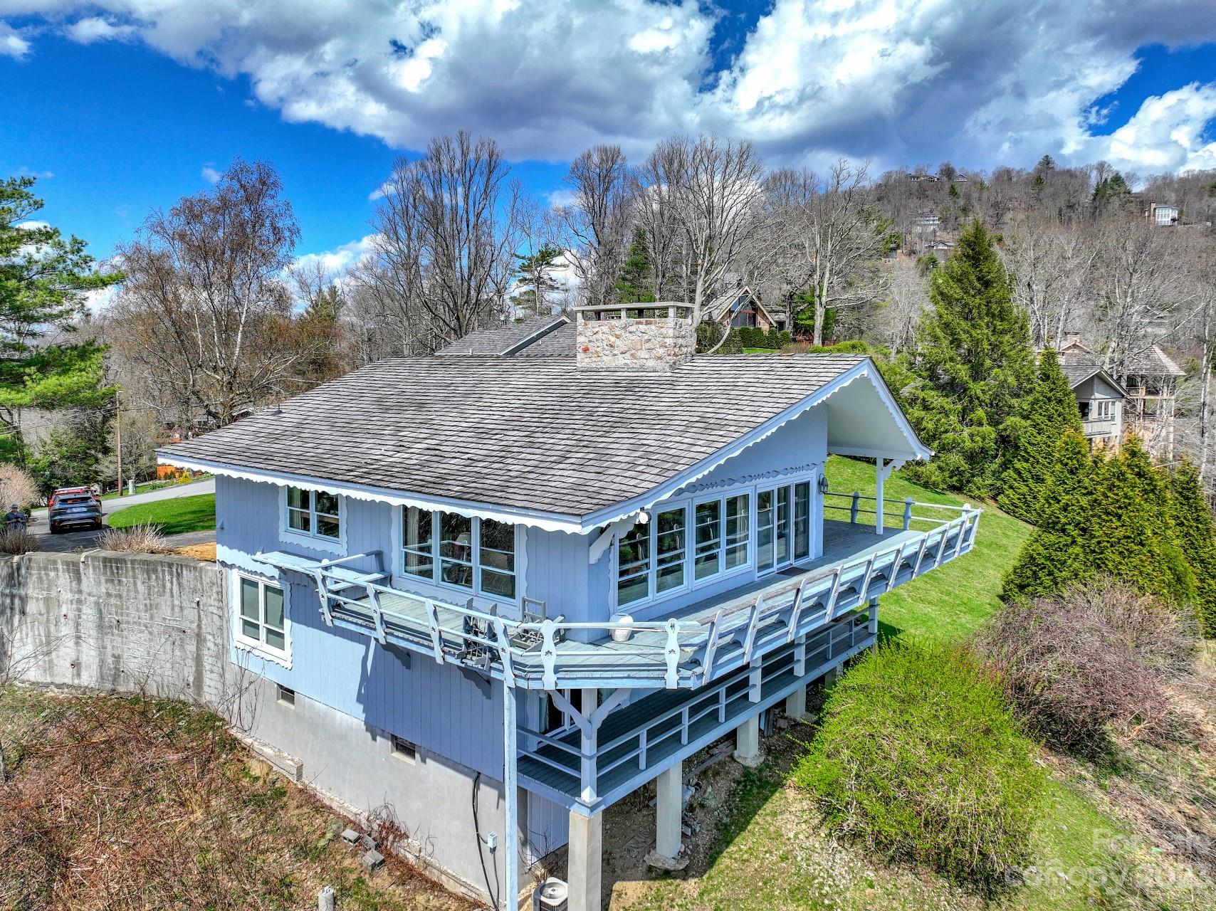 291 Balsam Road Boone, NC 28607 - Photo 4 of 32 Gallery Image 4