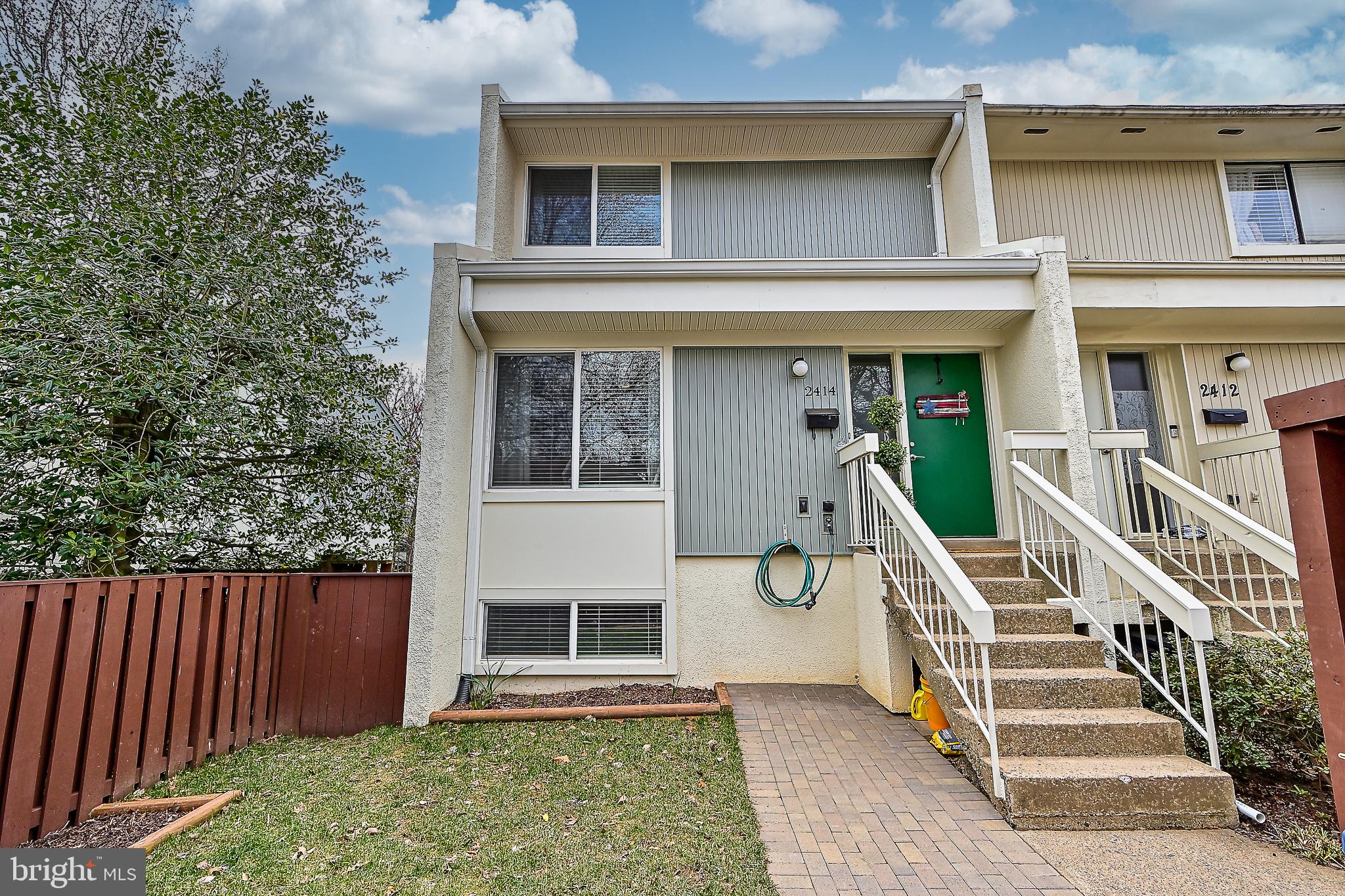 2414 Southgate Square Reston, VA 20191 - Photo 1 of 48