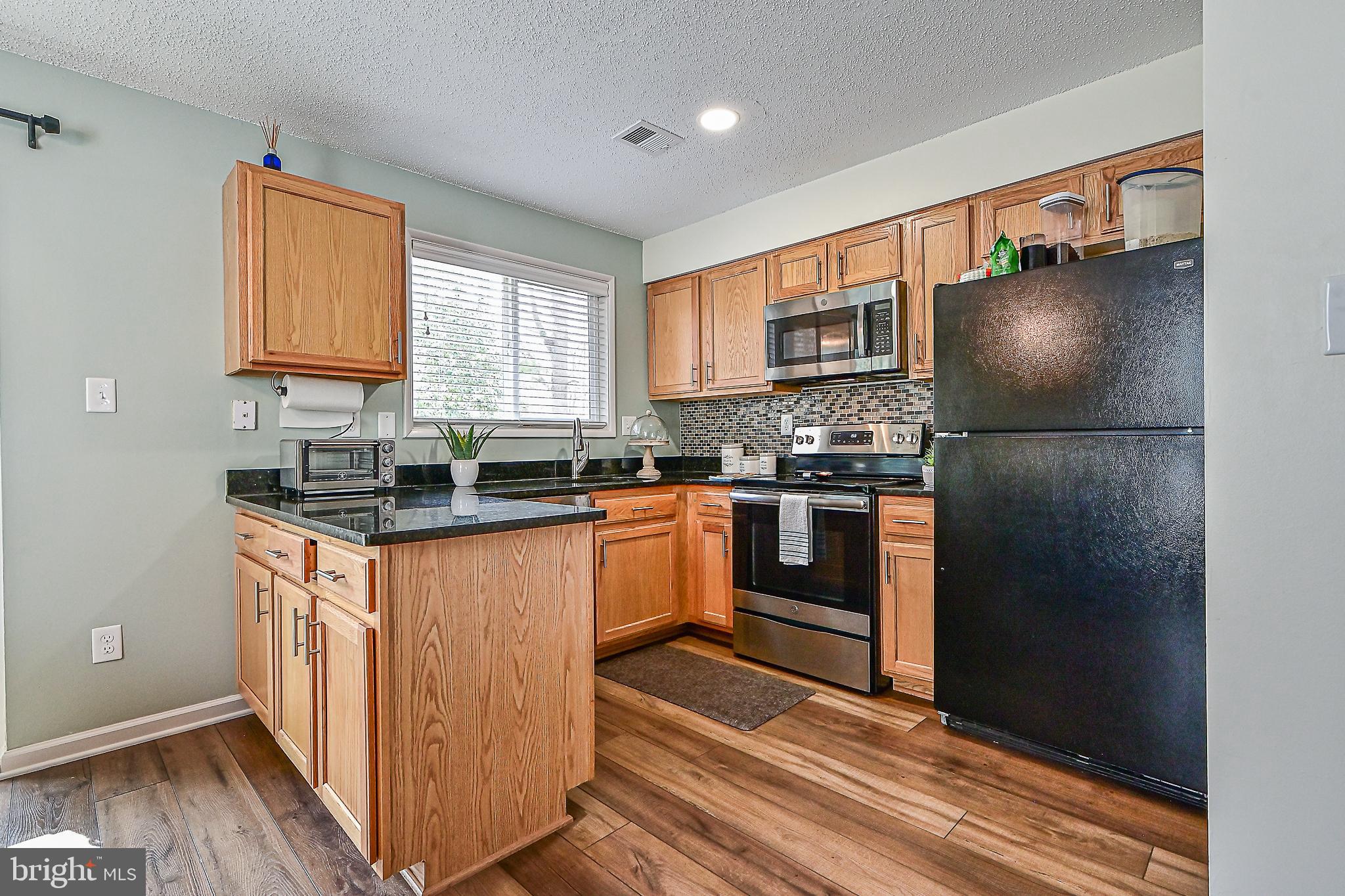 2414 Southgate Square Reston, VA 20191 - Photo 14 of 48