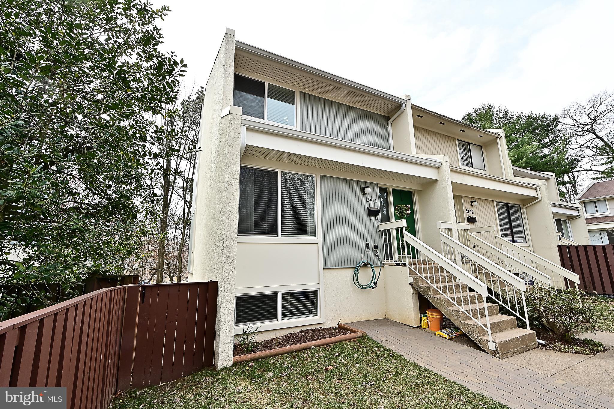 2414 Southgate Square Reston, VA 20191 - Photo 3 of 48