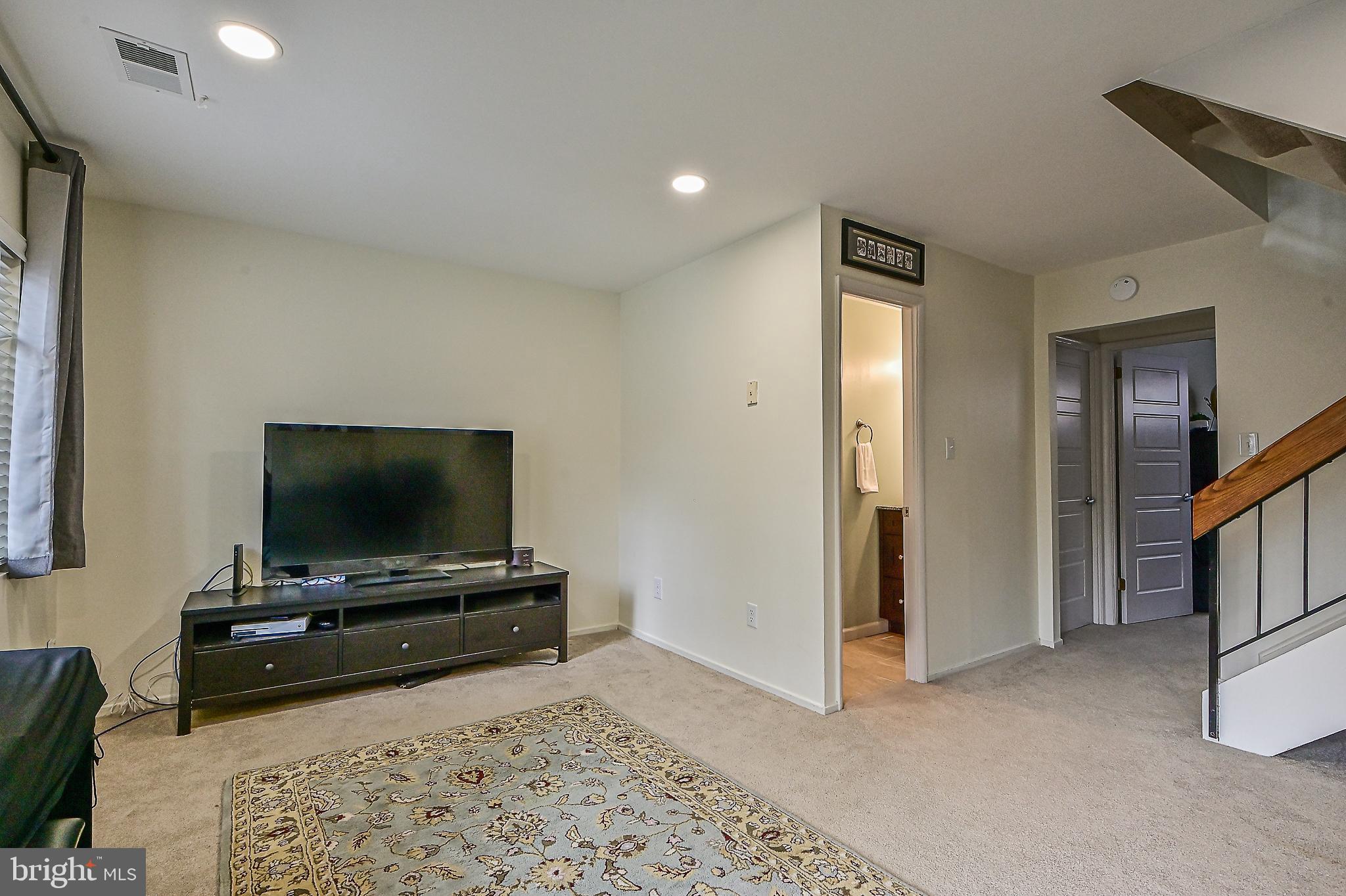 2414 Southgate Square Reston, VA 20191 - Photo 31 of 48
