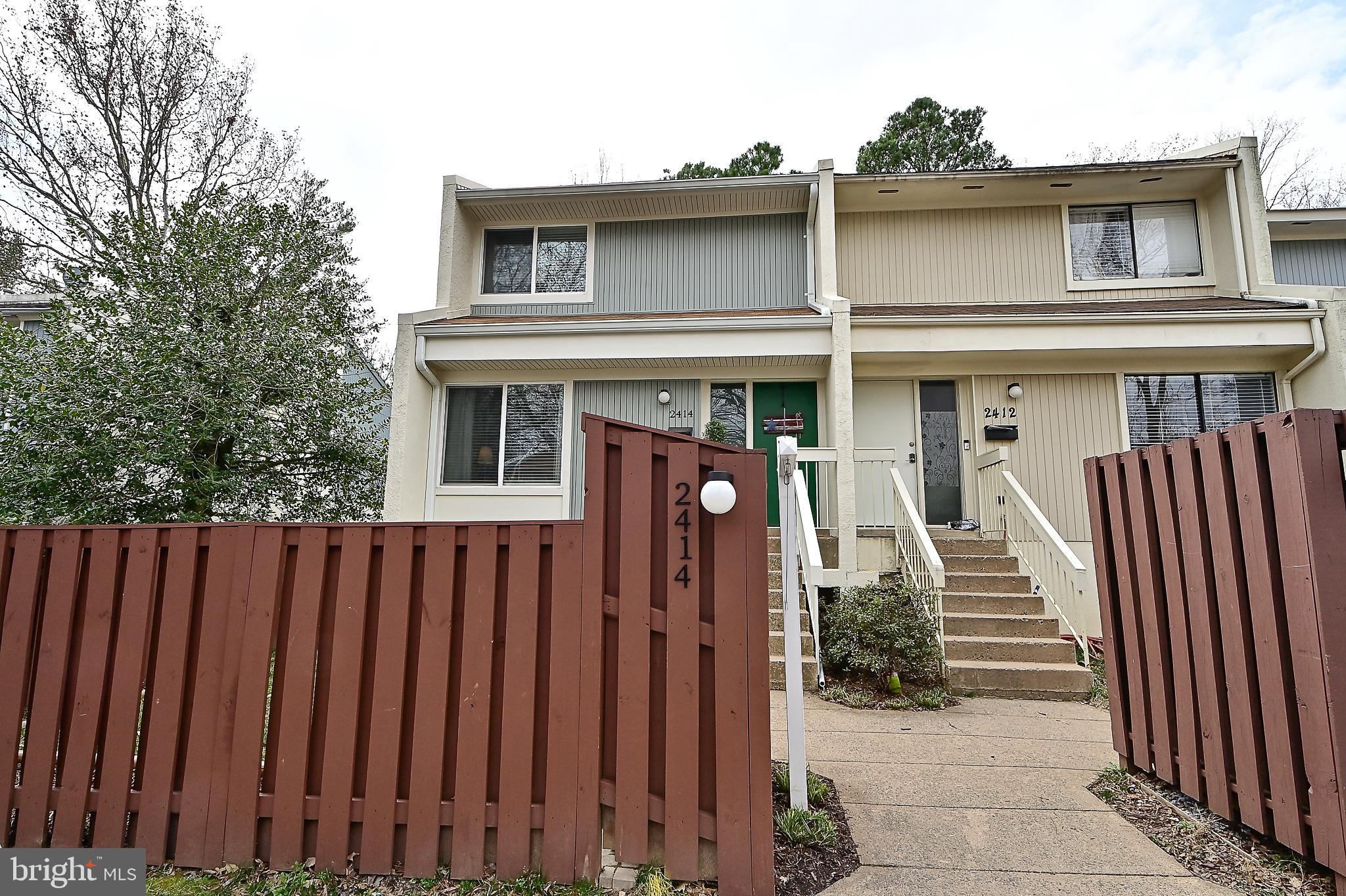 2414 Southgate Square Reston, VA 20191 - Photo 5 of 48