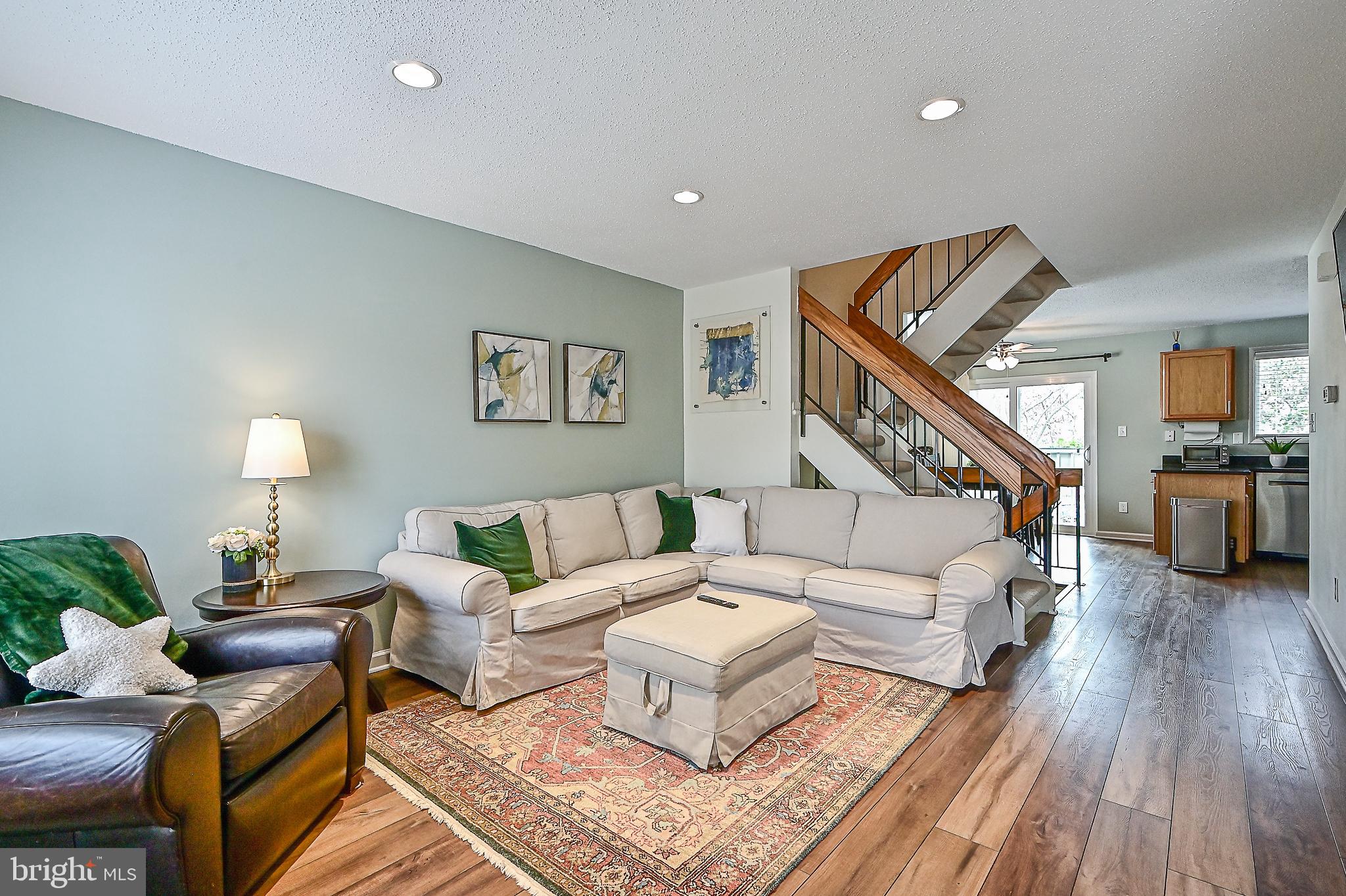 2414 Southgate Square Reston, VA 20191 - Photo 7 of 48