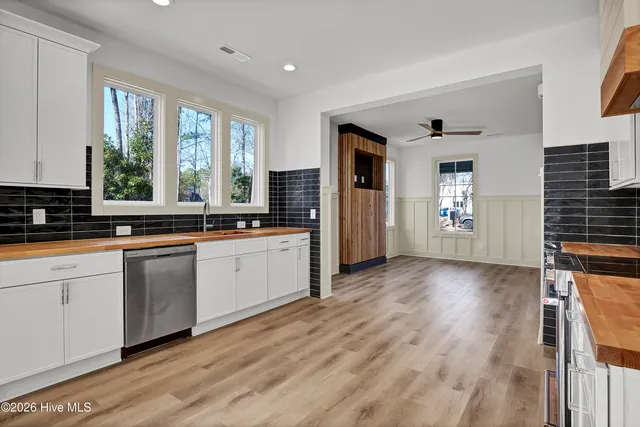 $3,750 | 1110 Tree Canopy Way, Wilmington, NC 28403