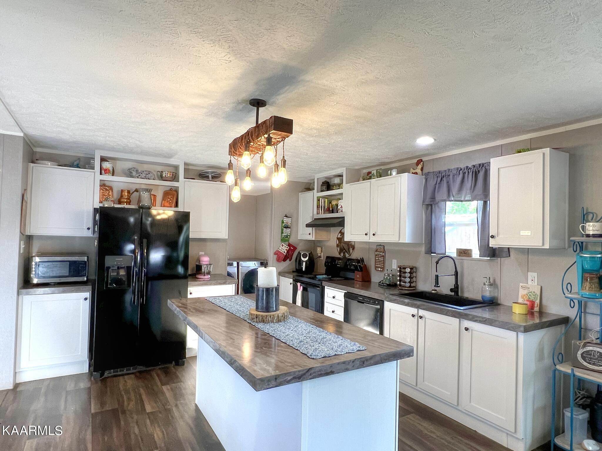 2048 Cedar Fork Road Tazewell, TN 37879 - Photo 12 of 30 Kitchen
