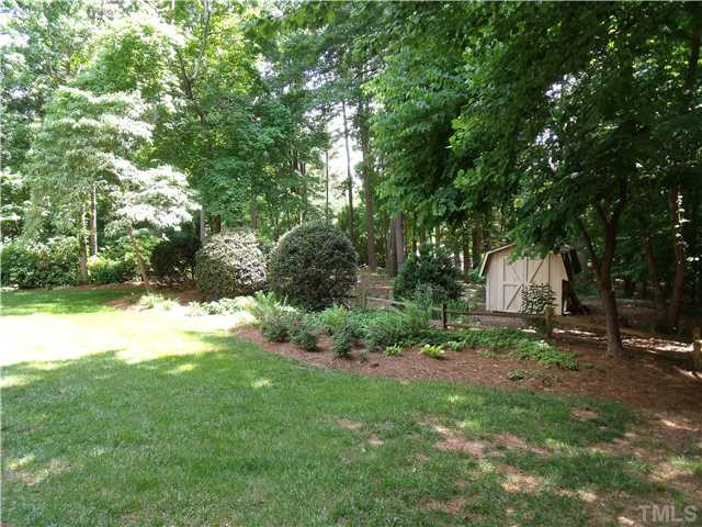8409 Two Courts Drive Raleigh, NC 27613 - Photo 22 of 23 Yard