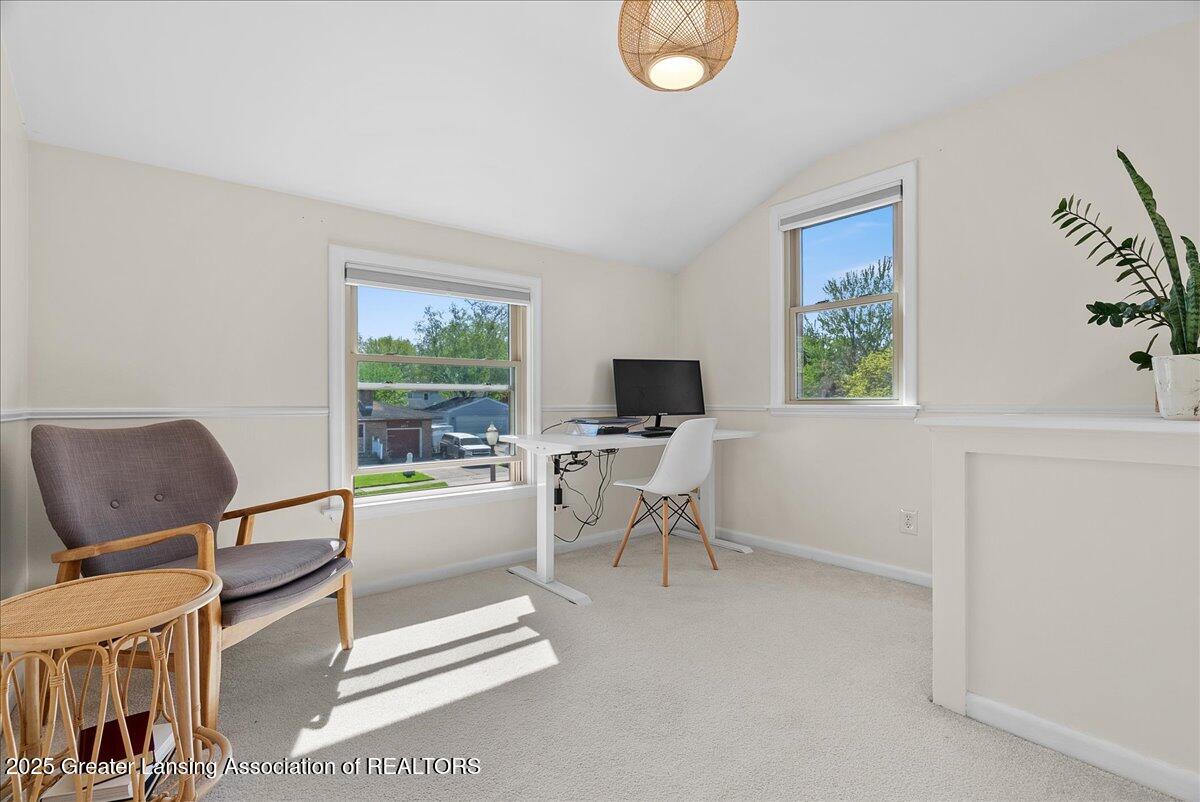 2516 Chatham Road Lansing, MI 48910 - Photo 19 of 40 29-Media Jett - 29
