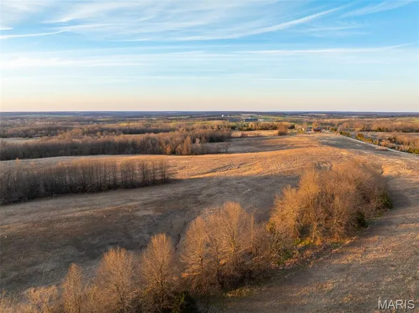 $181,485 | 2 Ember Drive, Browning, MO 64630