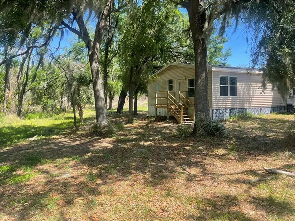 $1,800 | 745 Dean Street, Mulberry, FL 33860