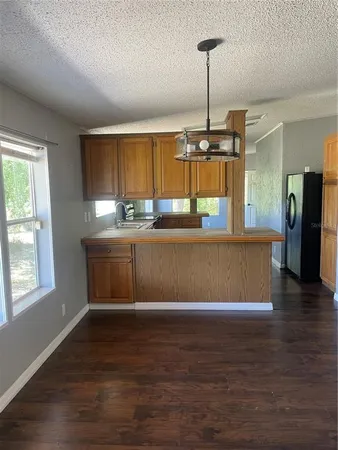 $1,800 | 745 Dean Street, Mulberry, FL 33860