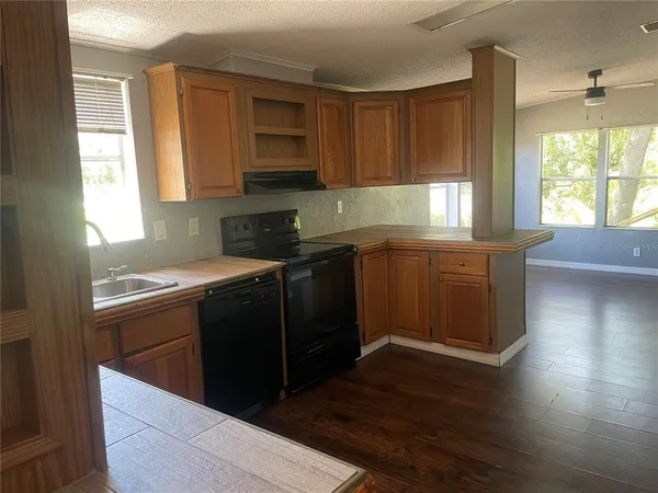 $1,800 | 745 Dean Street, Mulberry, FL 33860