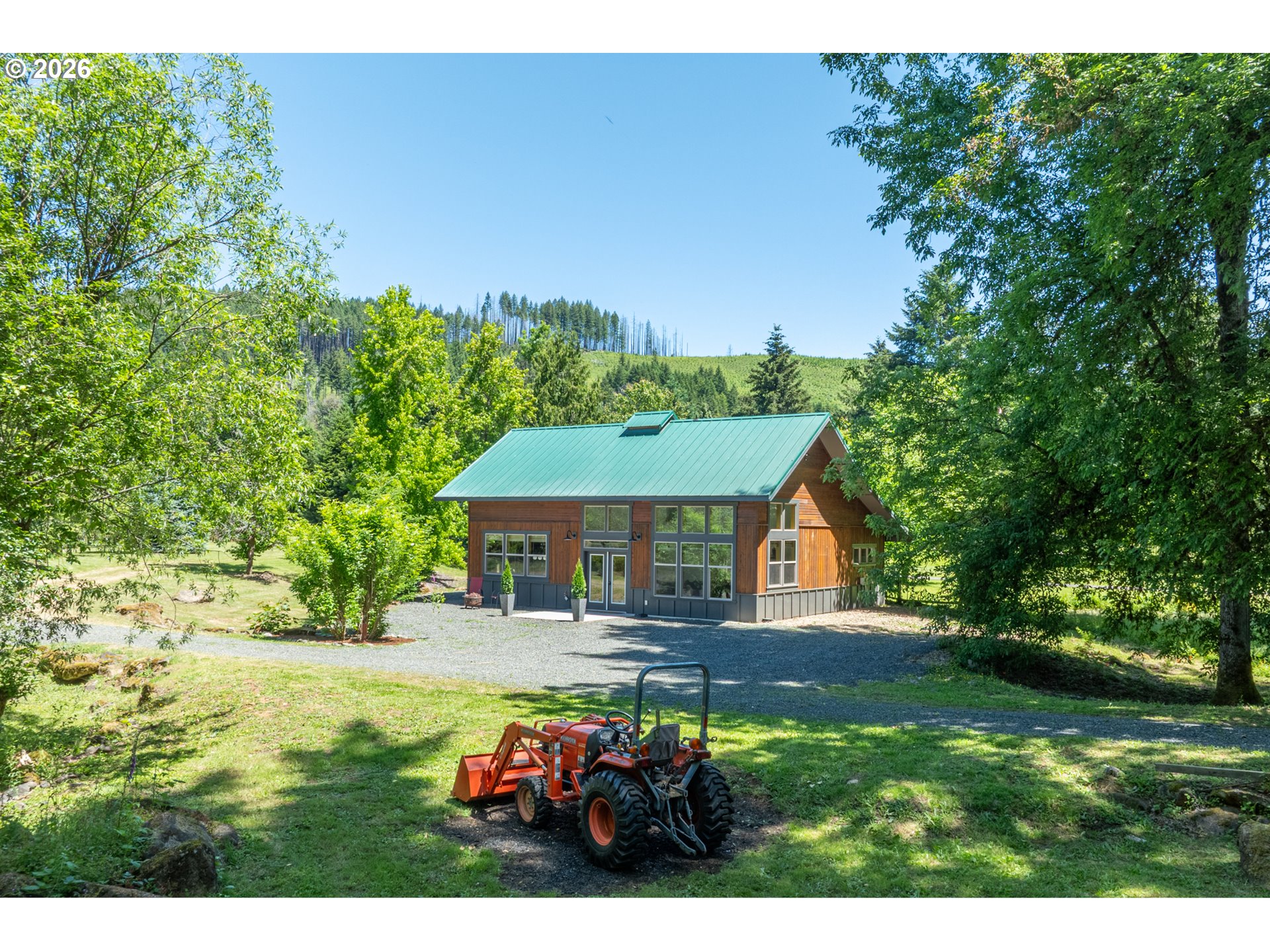 45955 Goodpasture Road Vida, OR 97488 - Photo 9 of 48
