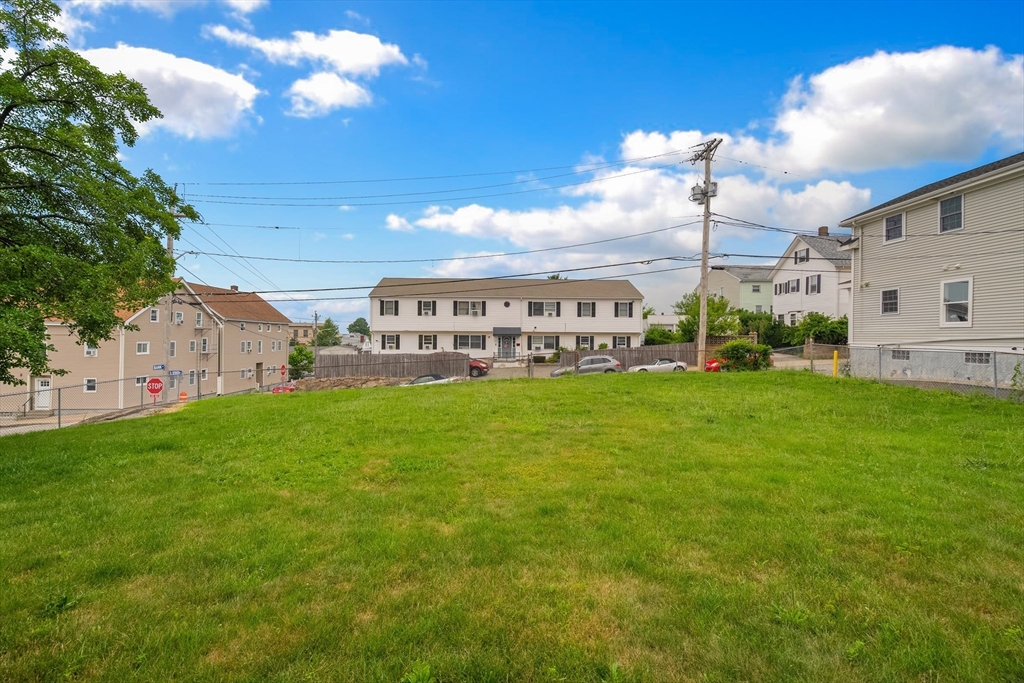464 Bank Fall River, Unit 3 Fall River, MA 02720 - Photo 16 of 18