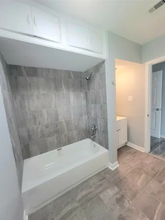 $1,900 | 701 18th Avenue North, Texas City, TX 77590