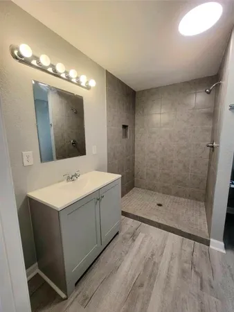 $1,900 | 701 18th Avenue North, Texas City, TX 77590