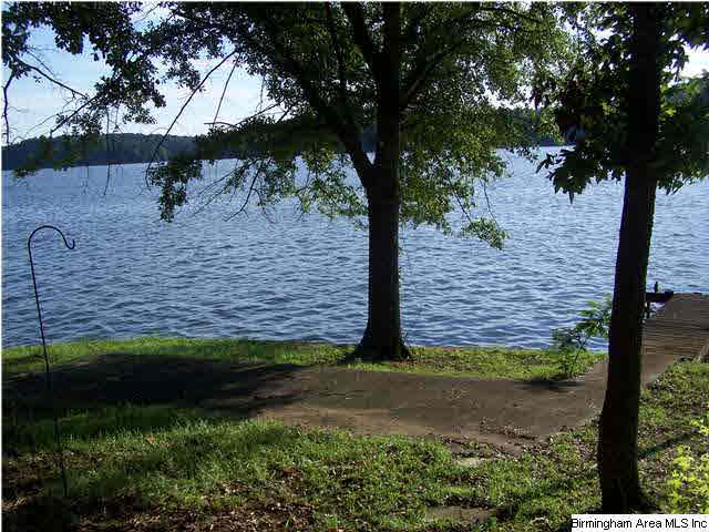 583 Ridgeway Circle Talladega, AL 35160 - Photo 14 of 17