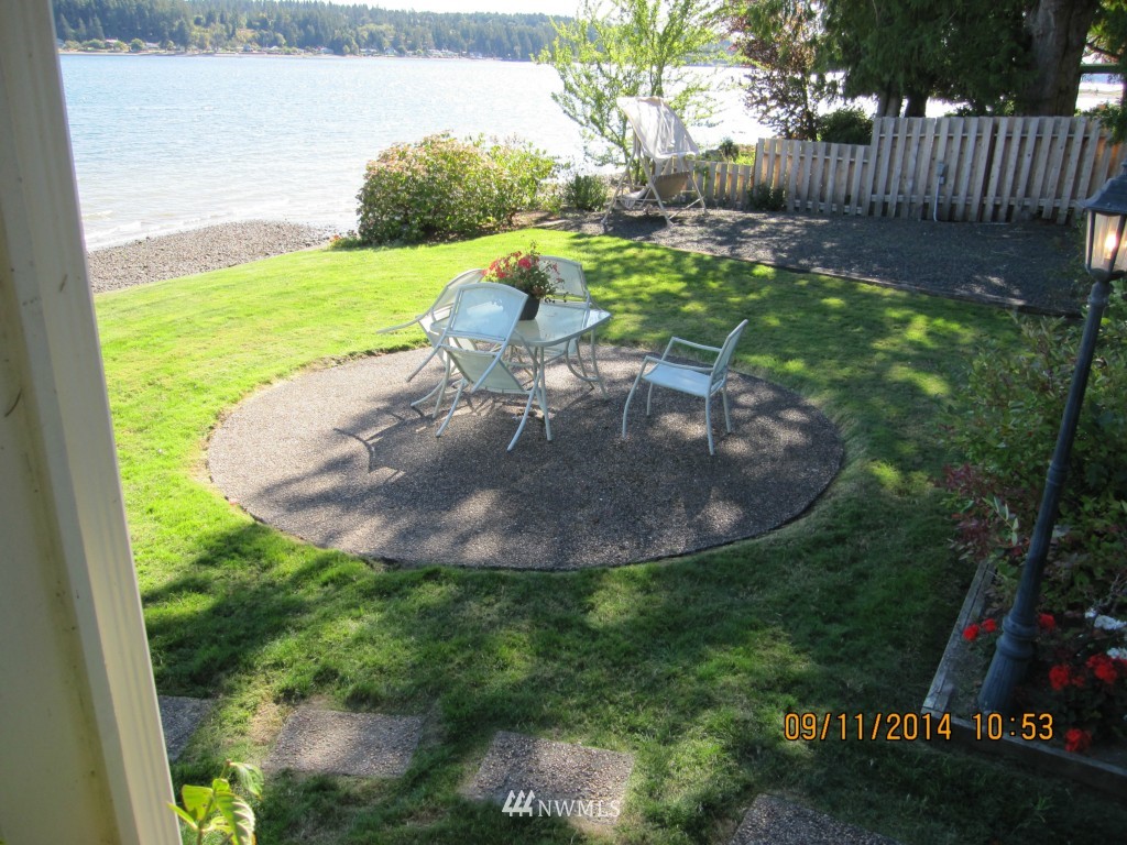 7710 East Grapeview Loop Road Allyn, WA 98524 - Photo 10 of 15 Gallery Image 10
