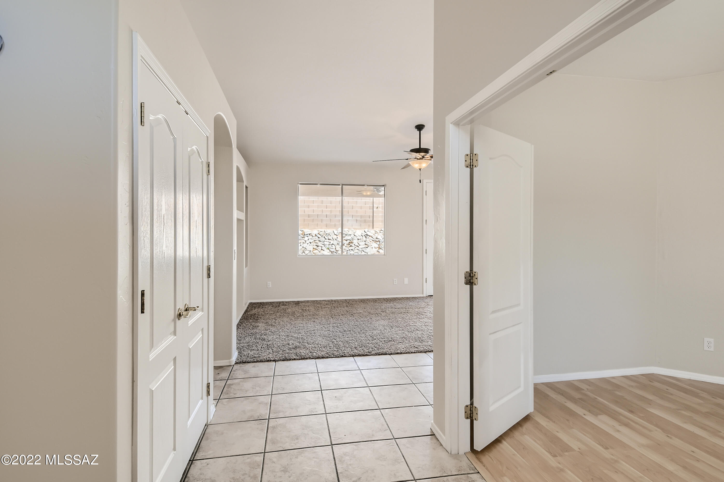 286 West Azmataz Road Tucson, AZ 85737 - Photo 4 of 33 Gallery Image 4