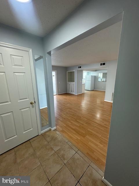 110 Prosperity Avenue Southeast, Unit D Leesburg, VA 20175 - Photo 2 of 25 a view of a hallway