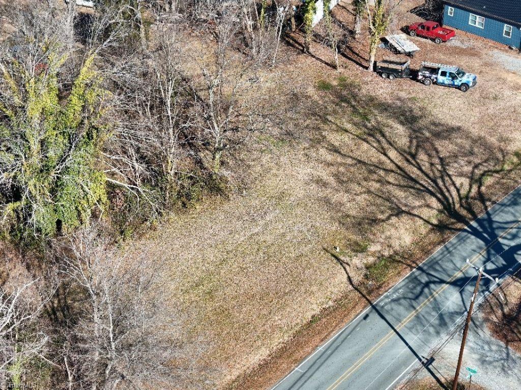 550 Townbranch Road Graham, NC 27253 - Photo 5 of 11 Gallery Image 5
