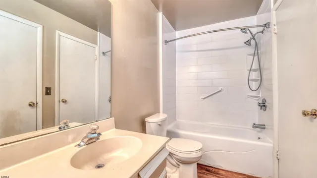 $186,000 | 109 Driftwood Court, Unit 109, Galloway Township, NJ 08205