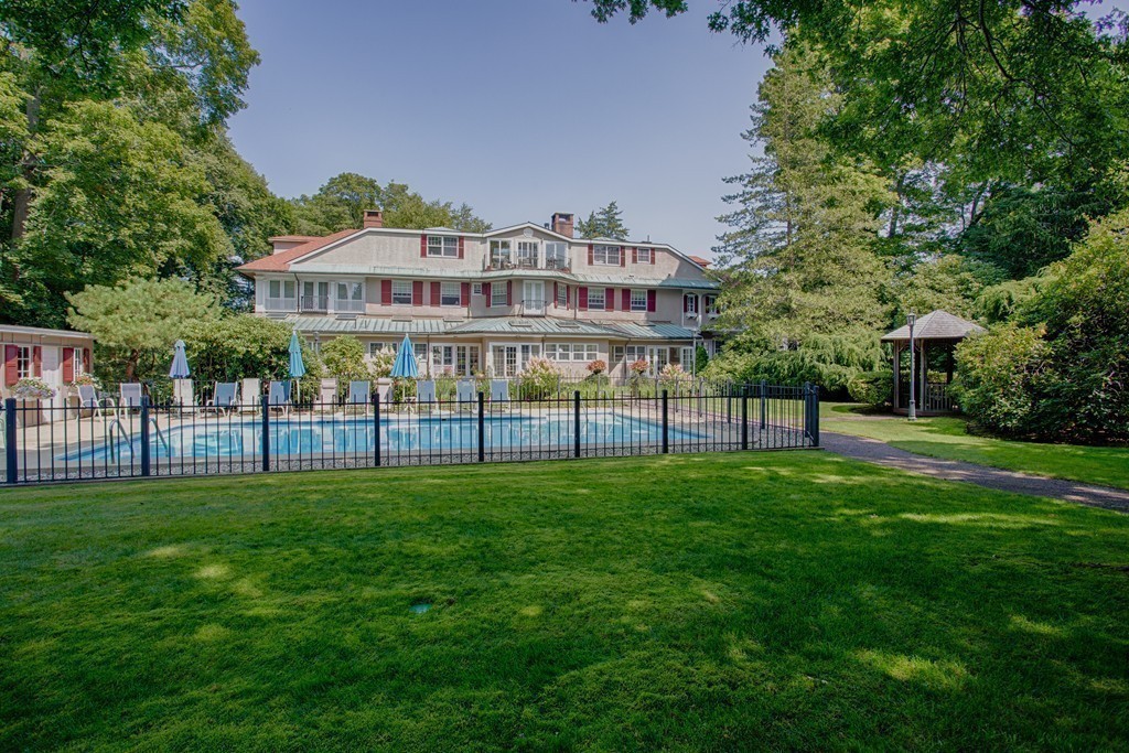 54 Oak Street, Unit 5 Beverly, MA 01915 - Photo 19 of 24